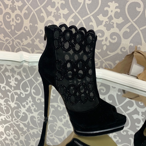 vivorosa Shoes - Peep Toe Mesh and Crystal Detail Platform Stiletto High Heel Velvet Ankle Boot